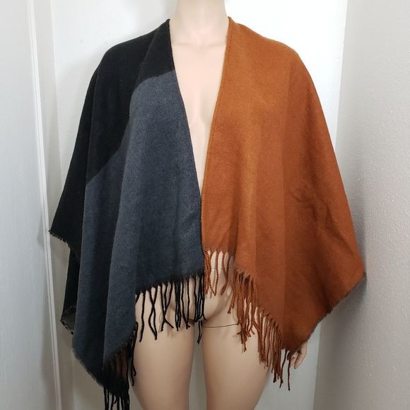 Sweaters - Open Poncho Cardigan Colorblock Black Gray Cognac